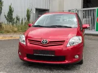 Gebraucht Toyota Auris Executive 126 PS (92 kW) 2011 Rot Kleinwagen