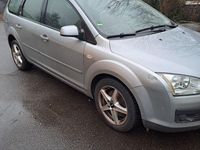 Gebraucht Ford Focus Ghia 145 PS (106 kW) 2005 Grau Kombi