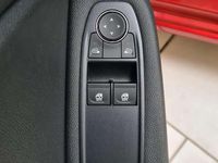 Gebraucht Mitsubishi Colt Basis 67 PS (49 kW) 2024 Aurorarot Kleinwagen