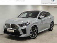 Gebraucht BMW iX2 Luxury Line 230 kW (313 PS) 2024 M brooklyn grau SUV