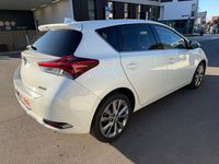 Gebraucht Toyota Auris Executive 116 PS (85 kW) 2016 Weiß Limousine