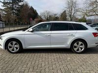 Gebraucht Skoda Superb 190 PS (139 kW) 2016 Weiß Kombi