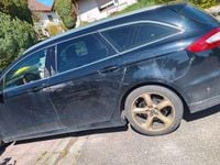 Gebraucht Ford Mondeo Titanium 150 PS (110 kW) 2015 Schwarz Kombi