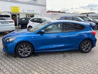 Gebraucht Ford Focus ST-Line 125 PS (91 kW) 2019 Blau Limousine