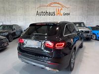 Gebraucht Mercedes 220 194 PS (142 kW) 2022 SUV