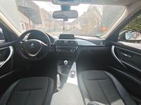 Gebraucht BMW 318 150 PS (110 kW) 2016 Blau Limousine