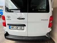 Gebraucht Toyota Proace 144 PS (105 kW) 2023 Weiß Van / Kleinbus