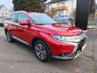 Gebraucht Mitsubishi Outlander Edition+ 150 PS (110 kW) 2018 Rot SUV