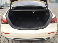 Second-hand Mercedes E200 160 CP (117 kW) 2023 Galben Berlinǎ