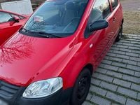 Second-hand VW Fox 70 CP (51 kW) 2006 Roșu Hatchback