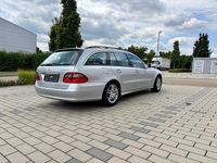 Gebraucht Mercedes E200 Classic 184 PS (135 kW) 2007 Grau Kombi