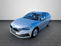Gebraucht Skoda Octavia Ambition 150 PS (110 kW) 2023 Brillantsilber metallic (metallic) Limousine