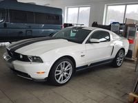 Gebraucht Ford Mustang GT 426 PS (313 kW) 2011 Weiß Coupé