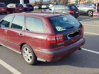 Gebraucht Volvo V40 115 PS (84 kW) 1998 Rot Kombi