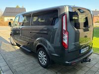 Gebraucht Ford Tourneo Titanium 131 PS (96 kW) 2020 Grau Van / Kleinbus