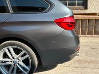Gebraucht BMW 320 184 PS (135 kW) 2014 Grau Kombi