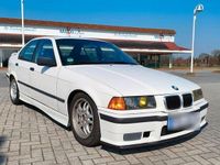 Gebraucht BMW 318 Performance 116 PS (85 kW) 1993 Weiß Limousine