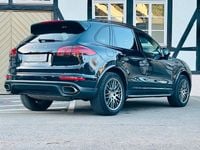 Second-hand Porsche Cayenne Platinum Edition 262 CP (192 kW) 2017 Negru SUV