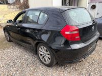 Gebraucht BMW 116 Advantage 122 PS (89 kW) 2009 Schwarz Kleinwagen