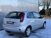 Gebraucht Ford Fiesta 80 PS (58 kW) 2008 Silber Kleinwagen