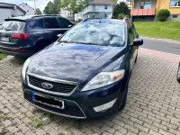 Usado Ford Mondeo Ambiente 125 CV (91 kW) 2008 Plateado Berlina