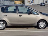 Gebraucht Mitsubishi Colt Inform 75 PS (55 kW) 2009 Gold Kleinwagen