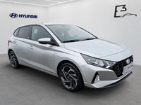 Gebraucht Hyundai i20 Edition 30+ 100 PS (73 kW) 2022 Sleek silver / met Kleinwagen