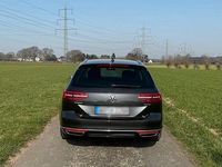 Gebraucht VW Passat Highline 193 PS (141 kW) 2018 Grau Kombi