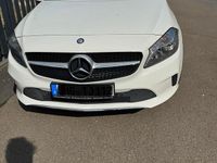 Gebraucht Mercedes A180 122 PS (89 kW) 2016 Weiß Limousine