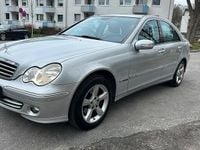 Gebraucht Mercedes C180 142 PS (104 kW) 2006 Silber Limousine