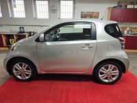 Brugt Toyota iQ 68 HK (50 kW) 2010 Sølv Hatchback