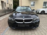 Gebraucht BMW 320e Advantage 163 PS (119 kW) 2021 Schwarz Kombi
