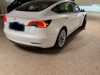 Gebraucht Tesla Model 3 Standard Range 239 kW (325 PS) 2021 Weiß Limousine