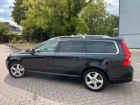Gebraucht Volvo V70 Summum 163 PS (119 kW) 2013 Schwarz Kombi