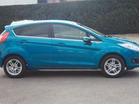 Gebraucht Ford Fiesta Titanium 80 PS (58 kW) 2014 Blau Kleinwagen