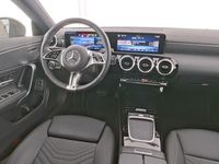 Gebraucht Mercedes CLA180 136 PS (100 kW) 2024 Kosmosschwarz (metallic) Limousine