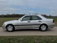 Second-hand Mercedes C180 Classic 122 CP (89 kW) 1998 Argintiu Berlinǎ