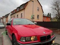 Gebraucht BMW 318 90 PS (66 kW) 1995 Rot Limousine