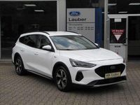 Gebraucht Ford Focus Active 125 PS (91 kW) 2022 Frostweiß Kombi