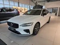 Gebraucht Volvo V60 Plus 257 PS (189 kW) 2025 Crystal white pearl / metallic Kombi