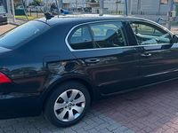 Używany Skoda Superb 160 KM (117 kW) 2008 Czarny Sedan/Limuzyna