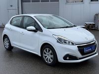 Gebraucht Peugeot 208 Active 82 PS (60 kW) 2017 Weiß Kleinwagen