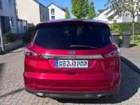 Używany Ford S-MAX Titanium 241 KM (177 kW) 2017 Czerwony Minivan