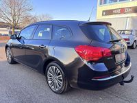 Gebraucht Opel Astra Edition 120 PS (88 kW) 2014 Schwarz Kombi