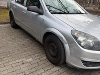 Usata Opel Astra 2004 Argento Berlina