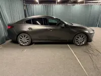 Neu Mazda 3 Exclusive-Line 140 PS (102 kW) 2026 Machine gray Limousine