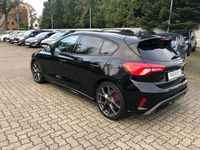 Gebraucht Ford Focus ST 280 PS (205 kW) 2019 Iridiumschwarz metallic (metallic) Limousine