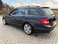 Gebraucht Mercedes C180 Elegance 120 PS (88 kW) 2012 Blau Kombi