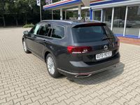Gebraucht VW Passat Elegance 150 PS (110 kW) 2022 Mangangrau (metallic) Kombi
