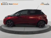 Gebraucht Toyota Yaris Hybrid Style 73 PS (53 kW) 2017 Rot Limousine